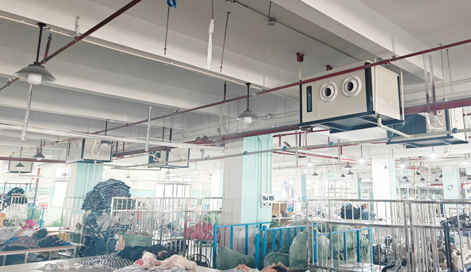 服裝廠制冷降溫，安裝蒸發(fā)式工業(yè)省電空調(diào)-臥式射流款